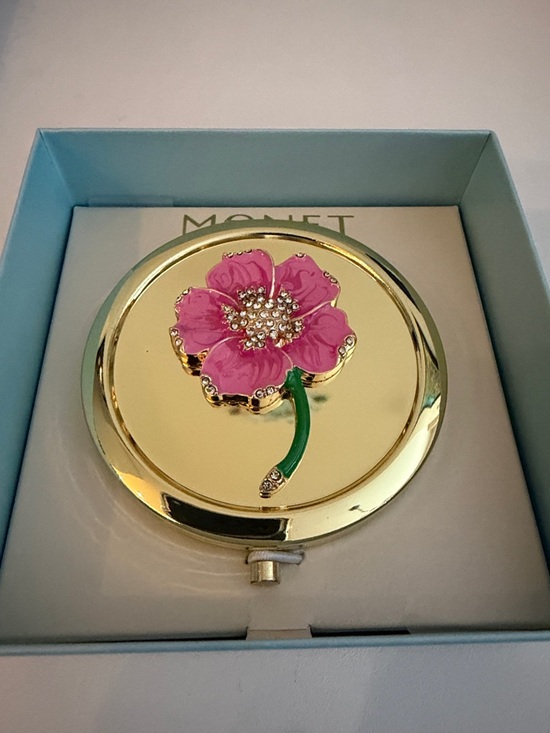 Monet Accessories - Monet Gold Compact Mirror with Pink Flower and Green Stem